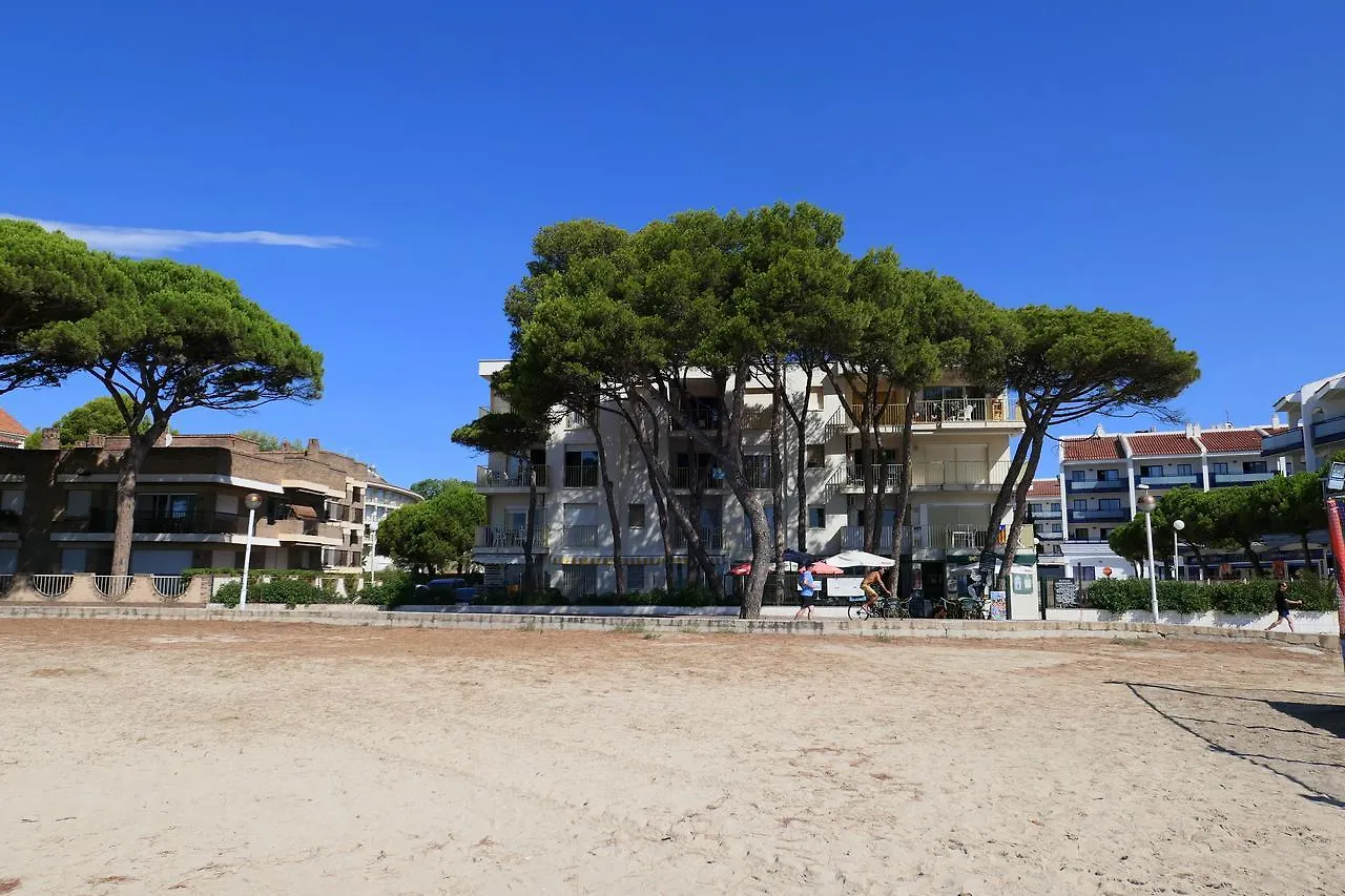 Rentalmar Playmar كامبريلس 0*,  إسبانيا